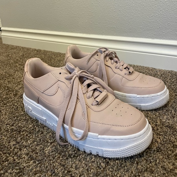 pale pink nike air force 1